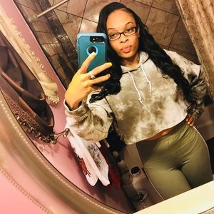 Meet your Posher, Wells